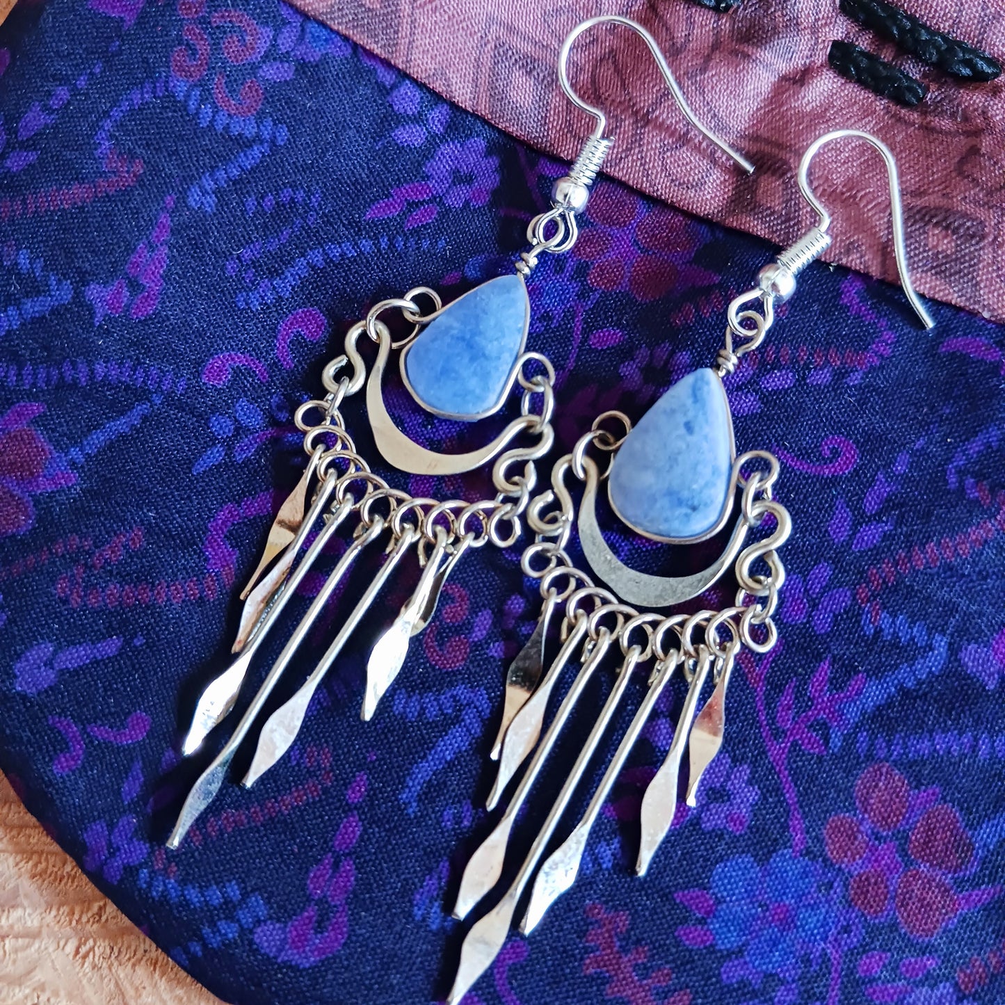 These beautiful hoop earrings incorporate Lapis Lazuli stone with Silver plated hooks. They have been hand made in Peru and are presented in a traditionally made pouch gift wrapped and ready to give