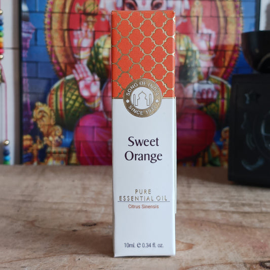 Song of India pure essential Sweet Orange oil with glass pipette.  Sweet Orange aroma is fruity and energising, uplifts the mind and body. Has anti-bacterial and cleansing properties