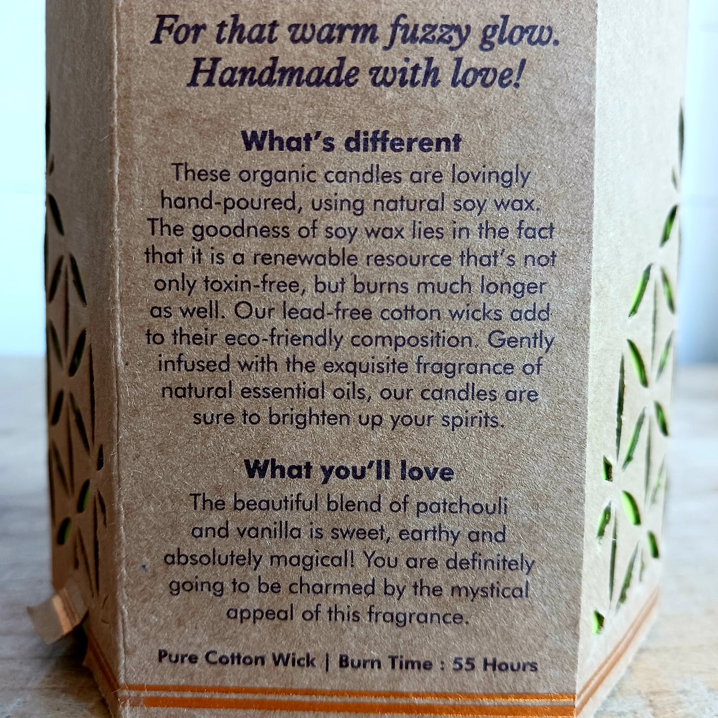 Organic Goodness candle scented with Patchouli & Vanilla essential oil. The rich blend of creamy vanilla and calming patchouli will make you feel relaxed and revitalised. Pamper yourself with this luxurious scent after a hard day at work.