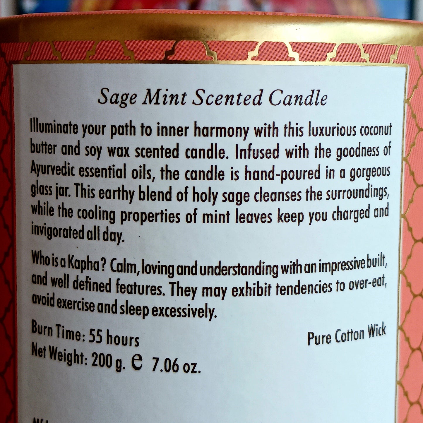 yurvedic scented candle made from luxurious coconut butter and soy wax, scented with the finest essential oils. This earthy blend of holy sage cleanses the surroundings, while the cooling properties of mint leaves keep you charged and invigorated all day. Fits best to people with kapha dosha.