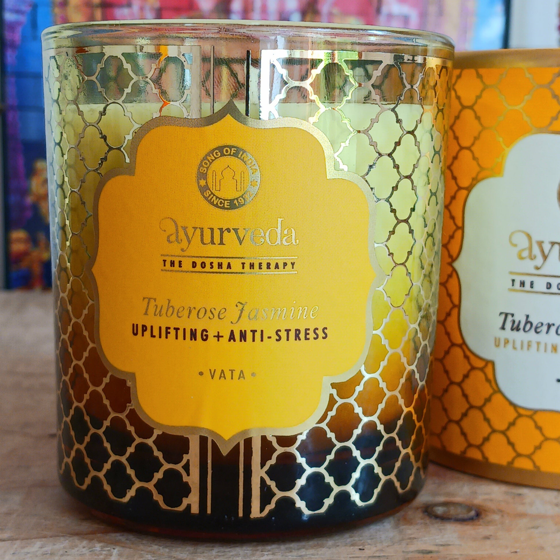 Song of India Ayurvedic scented candle made from luxurious coconut butter and soy wax, scented with the finest essential oils.  The notes of fresh Indian jasmine flowers combine fabulously with white blossoms of tuberose, to form an uplifting and stress relieving fragrance. Of great benefit to persons with vata dosha.