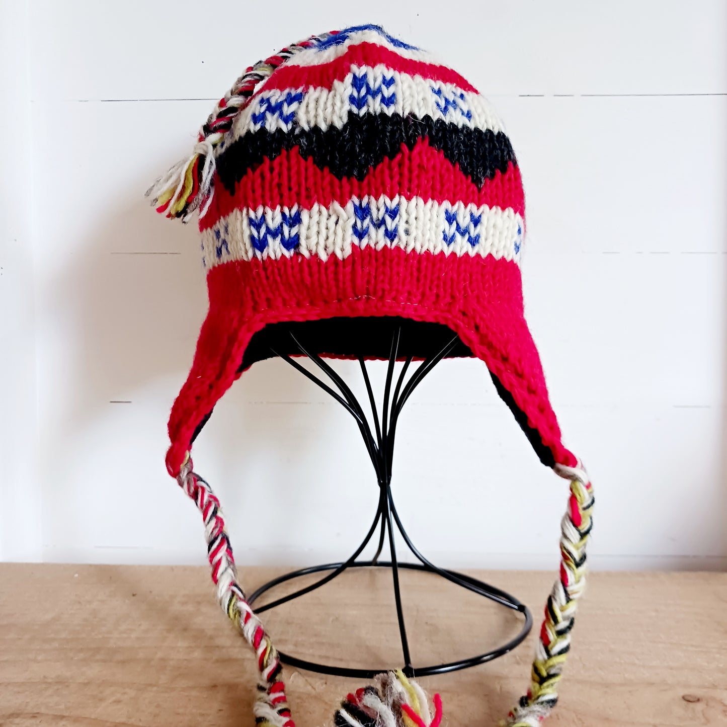 Chunky wool earflap hats hand made in Nepal with fleece lining for extra warmth and comfort, this handmade hat is awesomely warm.