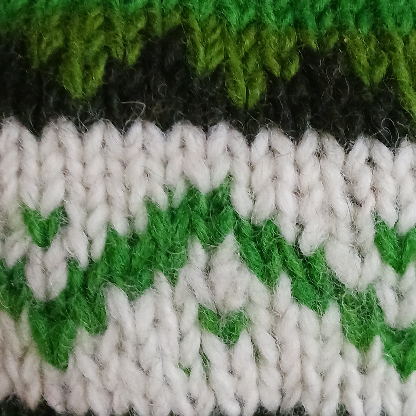 Chunky wool beanie hats hand made in Nepal with fleece lining for extra warmth and comfort, this handmade hat is awesomely warm. These knitted beanie hats have a rolled brim, a warm lined interior and are available in mixed colours.