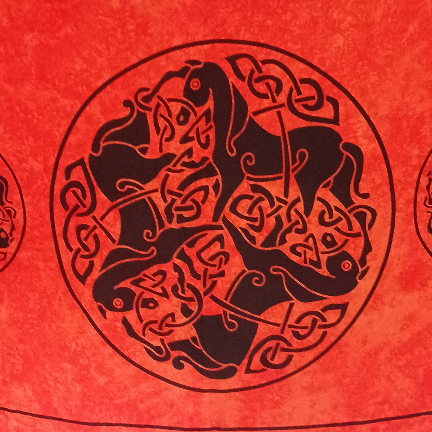 These colourful Celtic sarongs come in a variety of bold Celtic designs, featuring beautiful Celtic knots, spirals and traditional tribal designs. They come in assorted colours, with fringe at each end. These sarongs can be used as a skirt, halter neck dress, a shawl and even as a throw or wall hanging.