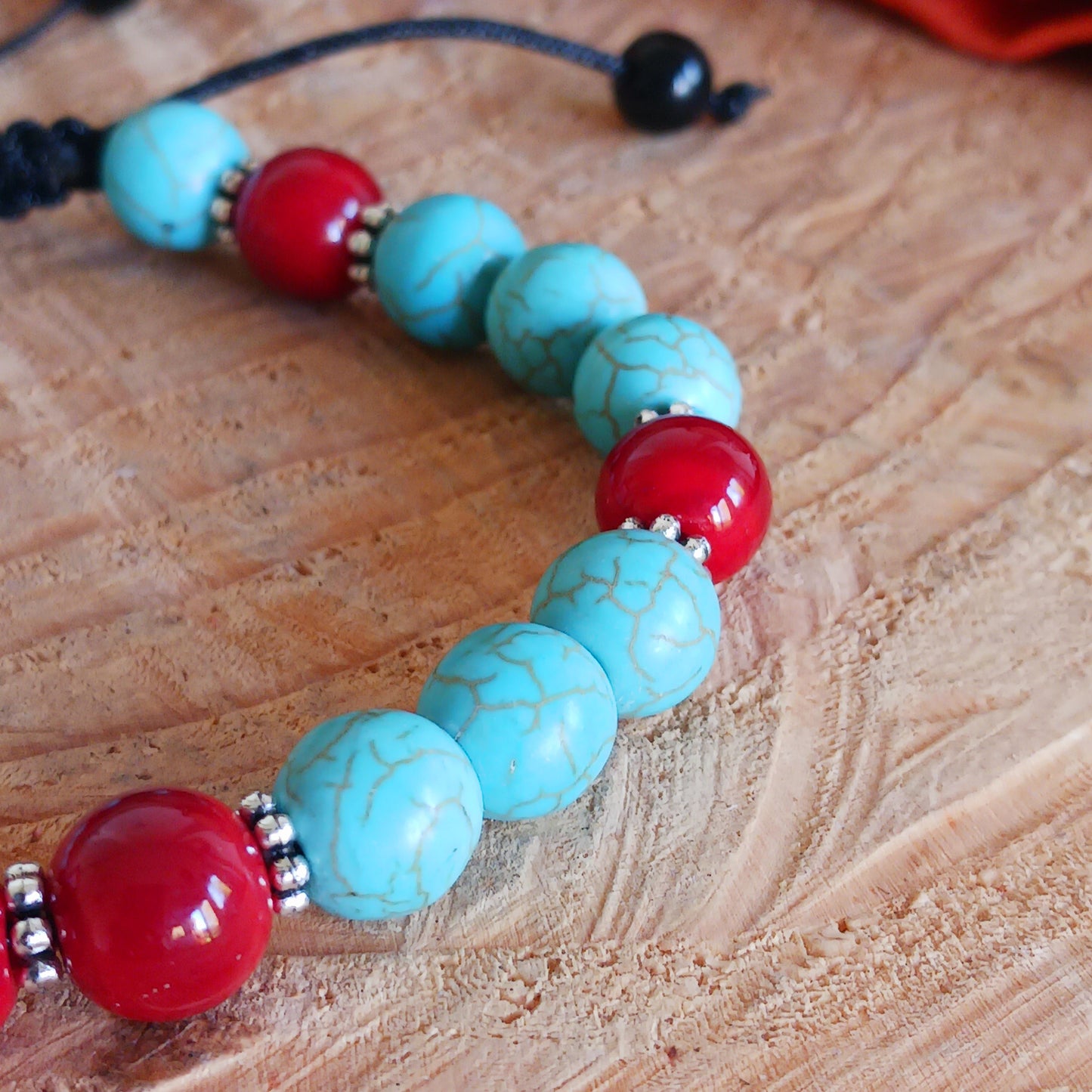 Turquoise is a purification stone. It dispels negative energy and can be worn to protect against outside influences or pollutants in the atmosphere. Turquoise balances and aligns all the chakras, stabilising mood swings and instilling inner calm. It is excellent for depression and exhaustion, it also has the power to prevent panic attacks. Turquoise promotes self-realisation and assists creative problem solving.