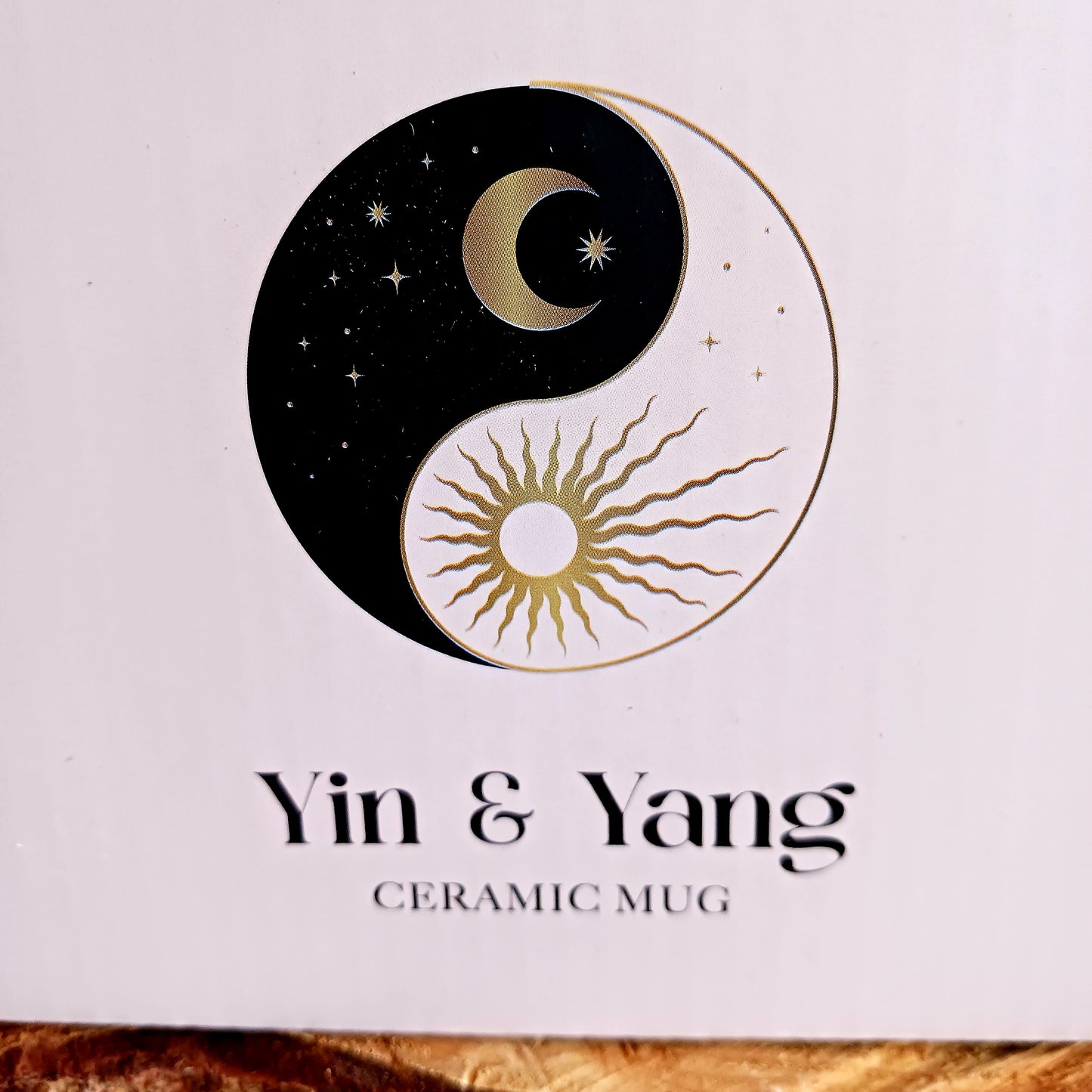 Start your day with a moment of zen with this lovely yin and yang mug. Symbolising the harmonious balance between opposites and featuring a sun and crescent moon design, this mug is both inspiring and beautiful.