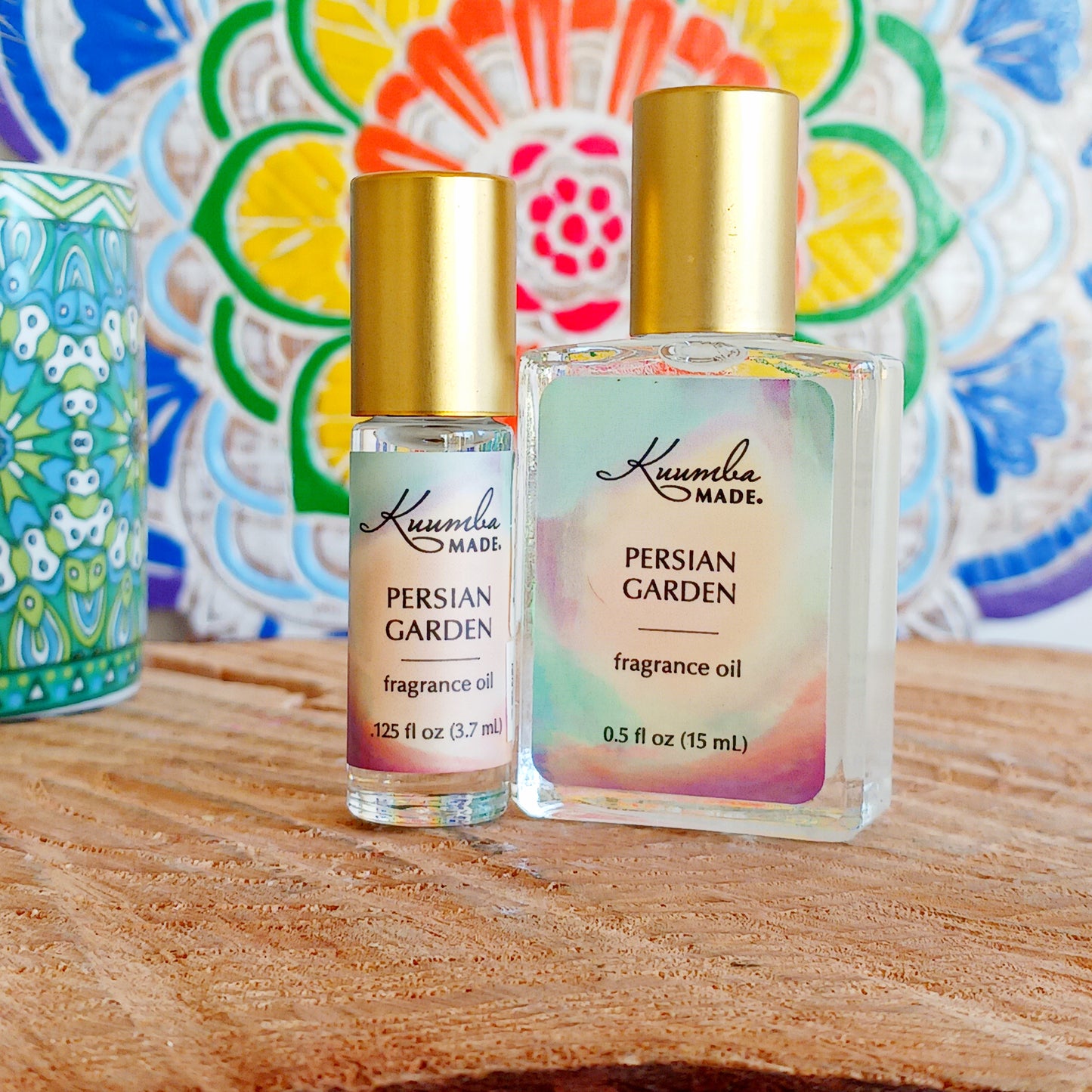 This Persian scent made of enticing jasmine with notes of sunny bergamot and fresh gardenia dancing on a tropical breeze.
