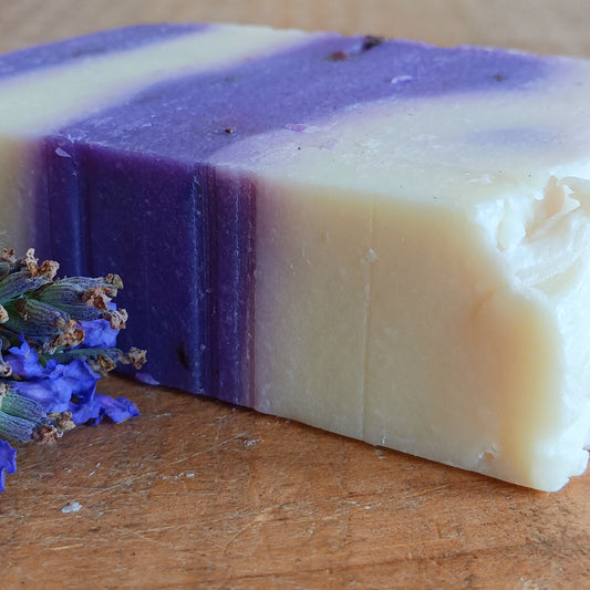 Treat your skin to the gentle, traditional goodness of this Luxury Lavender Olive Oil Soap, handcrafted using the traditional cold process method. Each bar is carefully made with quality ingredients and wrapped ready to give, making it a lovely everyday treat or thoughtful gift.