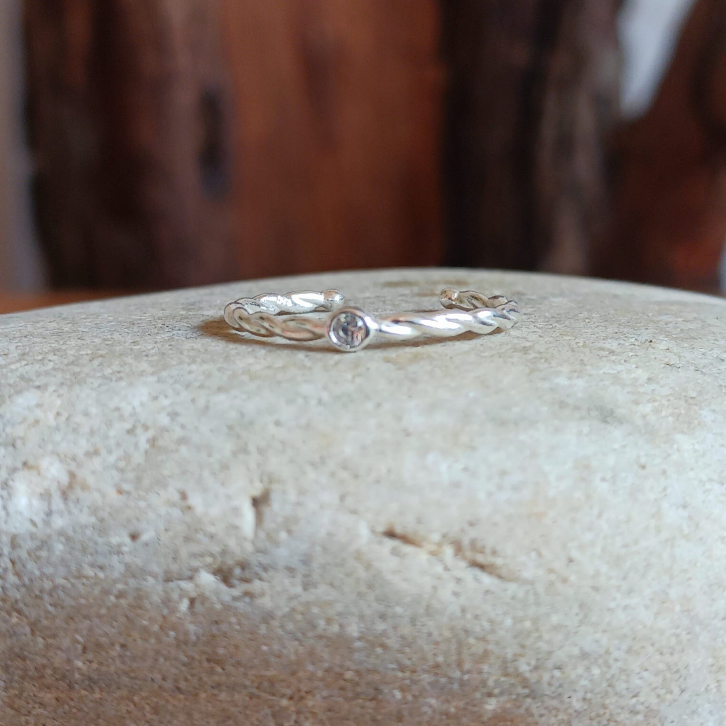 Dainty 925 Sterling silver Toe Ring with a Zirconia stone, add a little bit of silver to your toes with our solid 925 stamped solid silver toe ring, beautifully presented in a little fabric drawstring pouch made from off cuts from sari materials that would have otherwise been discarded. 