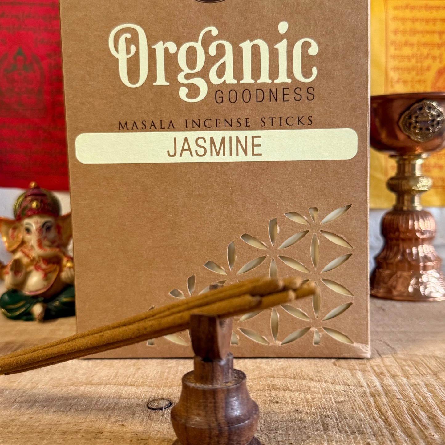 Experience pure bliss with Organic Goodness Jasmine Incense by Song of India. 96% organic, hand-rolled masala sticks made in India for a natural aroma.