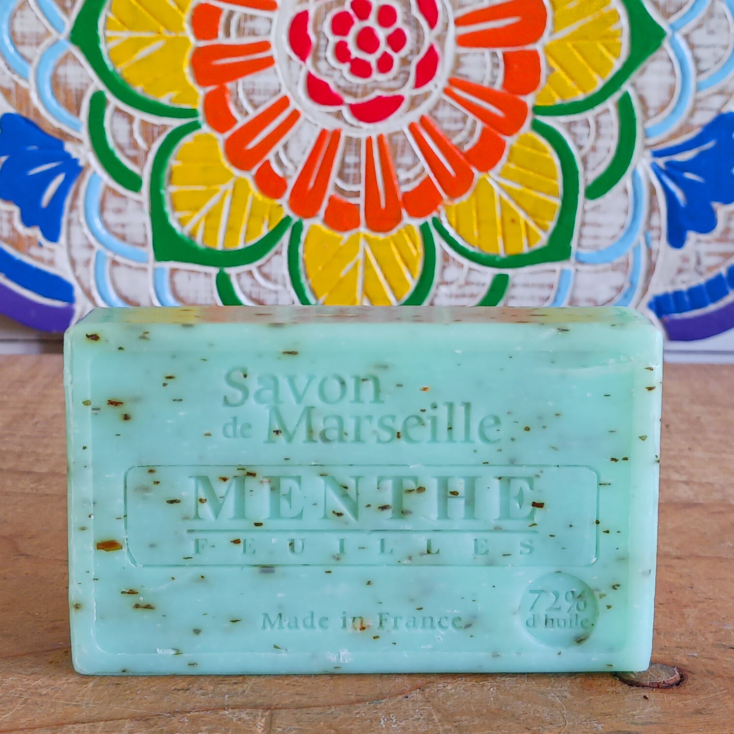 Refresh and revive your skin with our Natural Marseille Mint Leaves Soap, handcrafted in the heart of Provence by Le Chatelard 1802. Enriched with almond oil, this extra-gentle soap is suitable for all skin types and leaves your body wrapped in the crisp, invigorating scent of mint leaves.