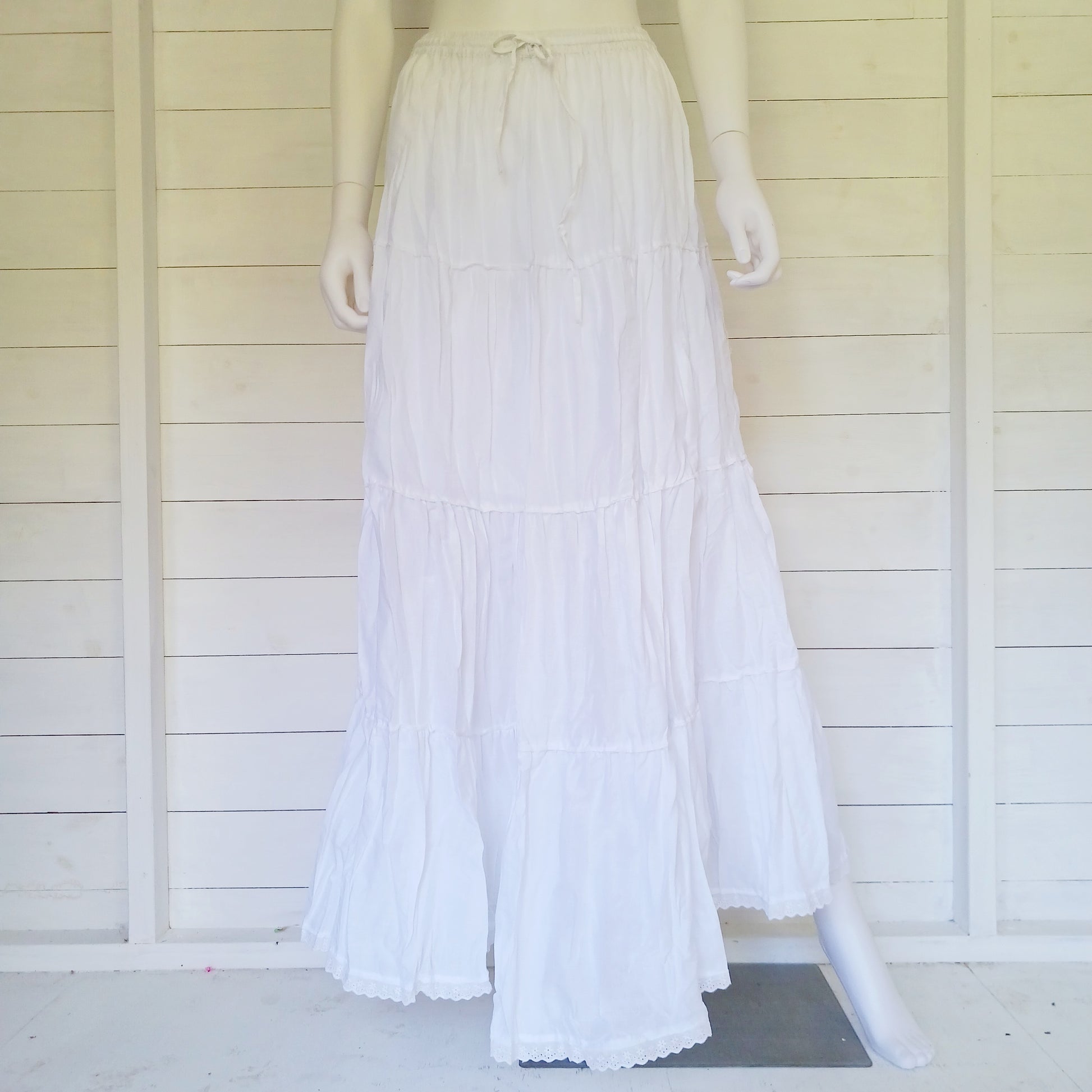 This beautiful Indian crinkle skirt is lovely and light so you can move with ease and comfort on a sunny day or a hot night. Made from rayon crepe, you can’t go wrong with this lovely skirt, it will add to your flowing summer style. And as rayon is quick drying, it also makes this a great beach cover up skirt.