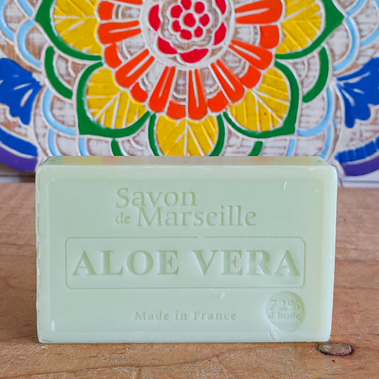 Experience gentle cleansing with our Palm Oil Free Aloe Vera Soap, handmade in Provence, France. Crafted in Le Chatelard’s artisanal workshop in St Auban sur Ouvèze, this soap is enriched with organic Aloe Vera, argan oil, and almond oil for extra skin-soothing and moisturizing benefits.