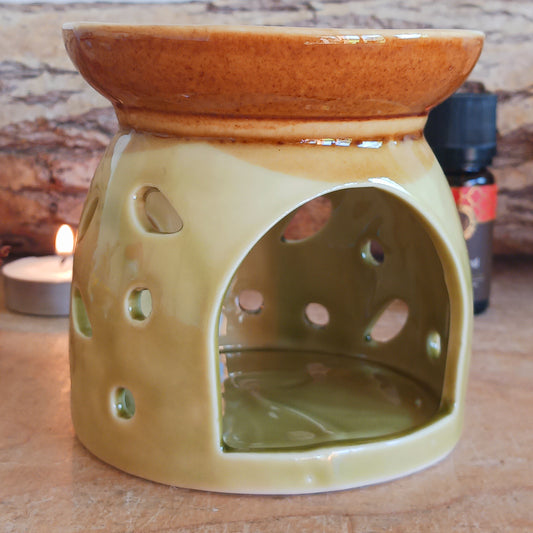 Bring warmth, fragrance, and timeless style into your home with this Classic Oil Burner. Beautifully crafted with a nature-inspired design, this elegant burner blends decorative charm with everyday functionality, making it a perfect addition to any room.