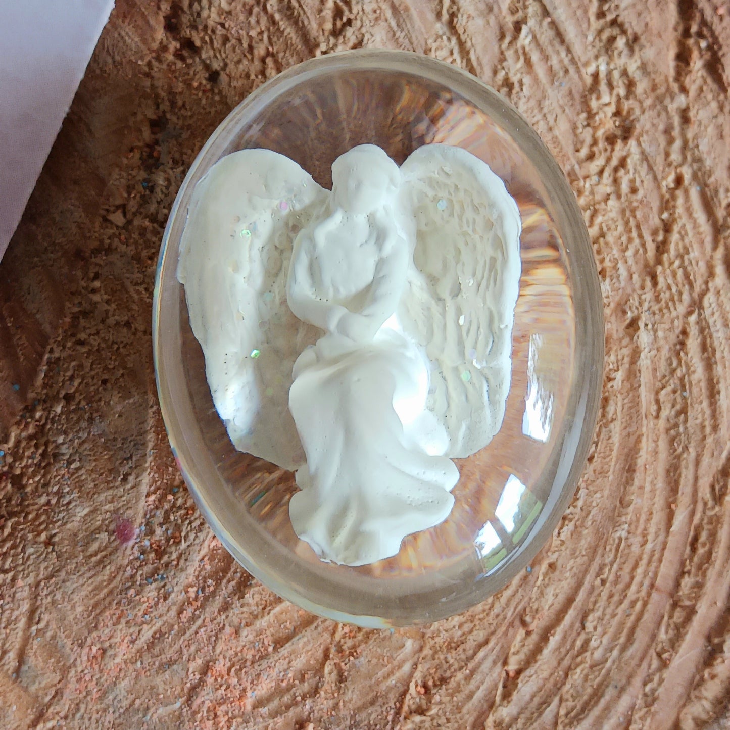 Carry this stone in your pocket or purse to use as a worry stone. As you hold this stone in your hand, imagine the Angel's calm presence surrounding you. Imagine yourself letting go of hurts or worries.