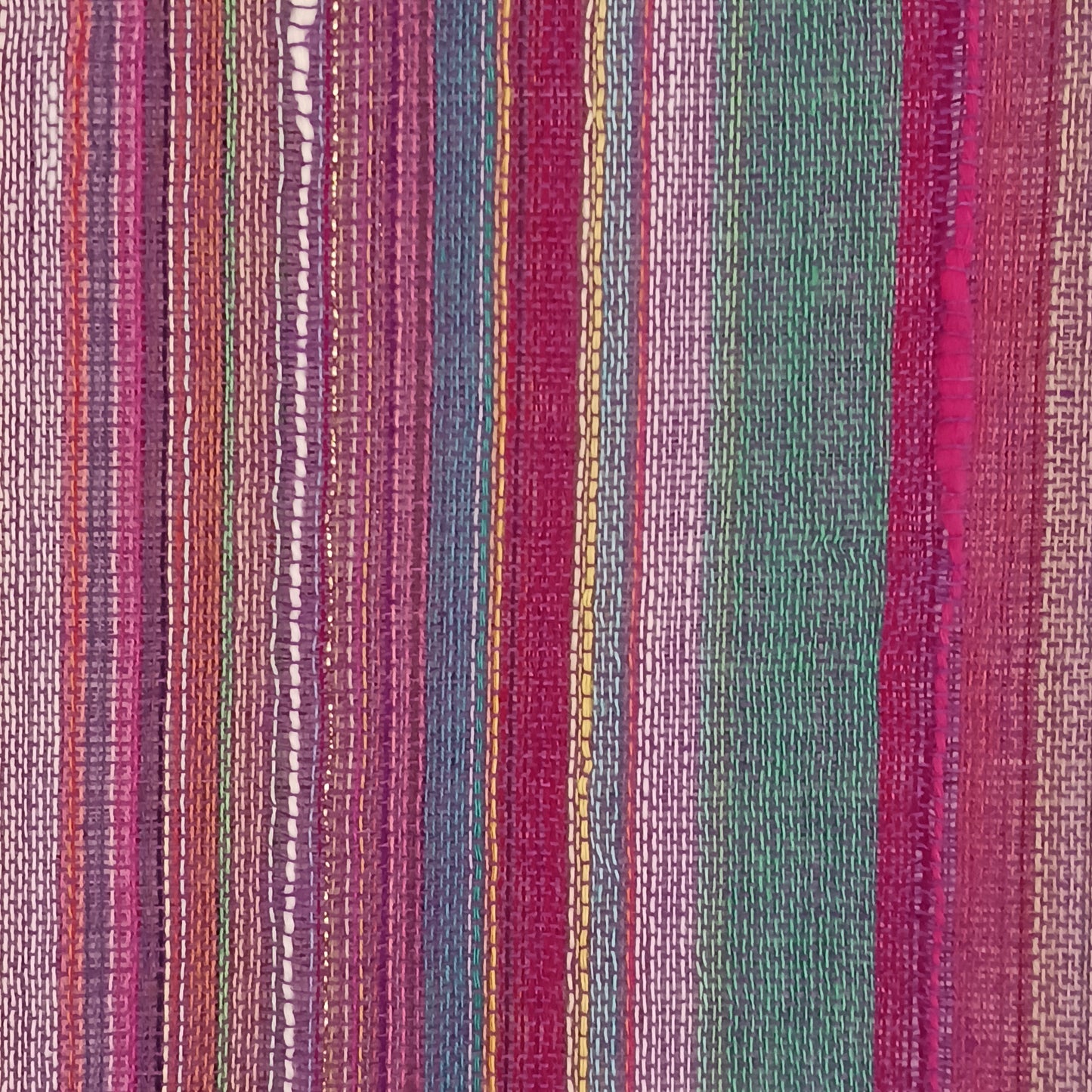 Immerse yourself in the alluring world of bohemian fashion with this delicate Indian Boho Scarf. These scarves capture the essence of India's free-spirited charm, infusing a Boho vibe into your attire.