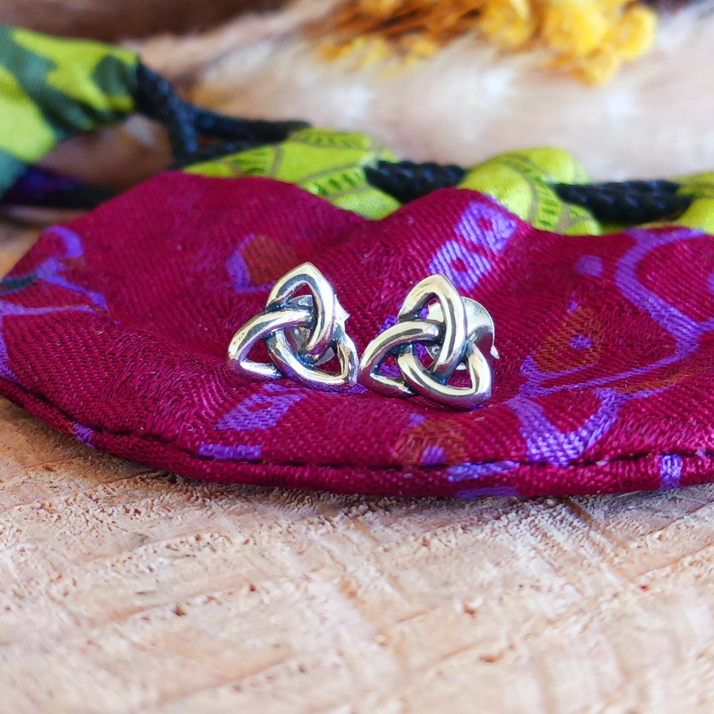 Beautifully crafted 925 sterling silver Celtic stud earrings, featuring ancient Celtic Knot artwork translated into intricate jewellery. A timeless piece, rich in history and symbolic meaning.