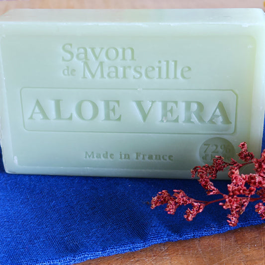 Experience gentle cleansing with our Palm Oil Free Aloe Vera Soap, handmade in Provence, France. Crafted in Le Chatelard’s artisanal workshop in St Auban sur Ouvèze, this soap is enriched with organic Aloe Vera, argan oil, and almond oil for extra skin-soothing and moisturizing benefits.
