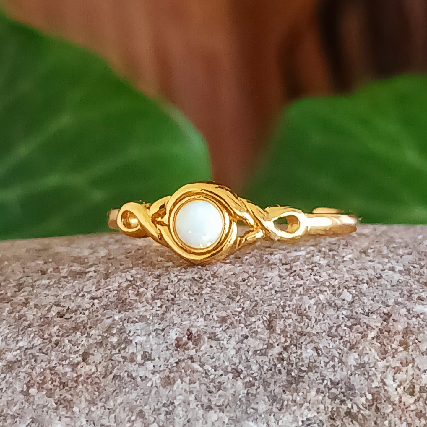 Gold plated Toe Ring with pretty fire stone. Add a little bit of glamour to your toes with our lovely toe ring, beautifully presented in a little fabric drawstring pouch made from off cuts from sari materials that would have otherwise been discarded.