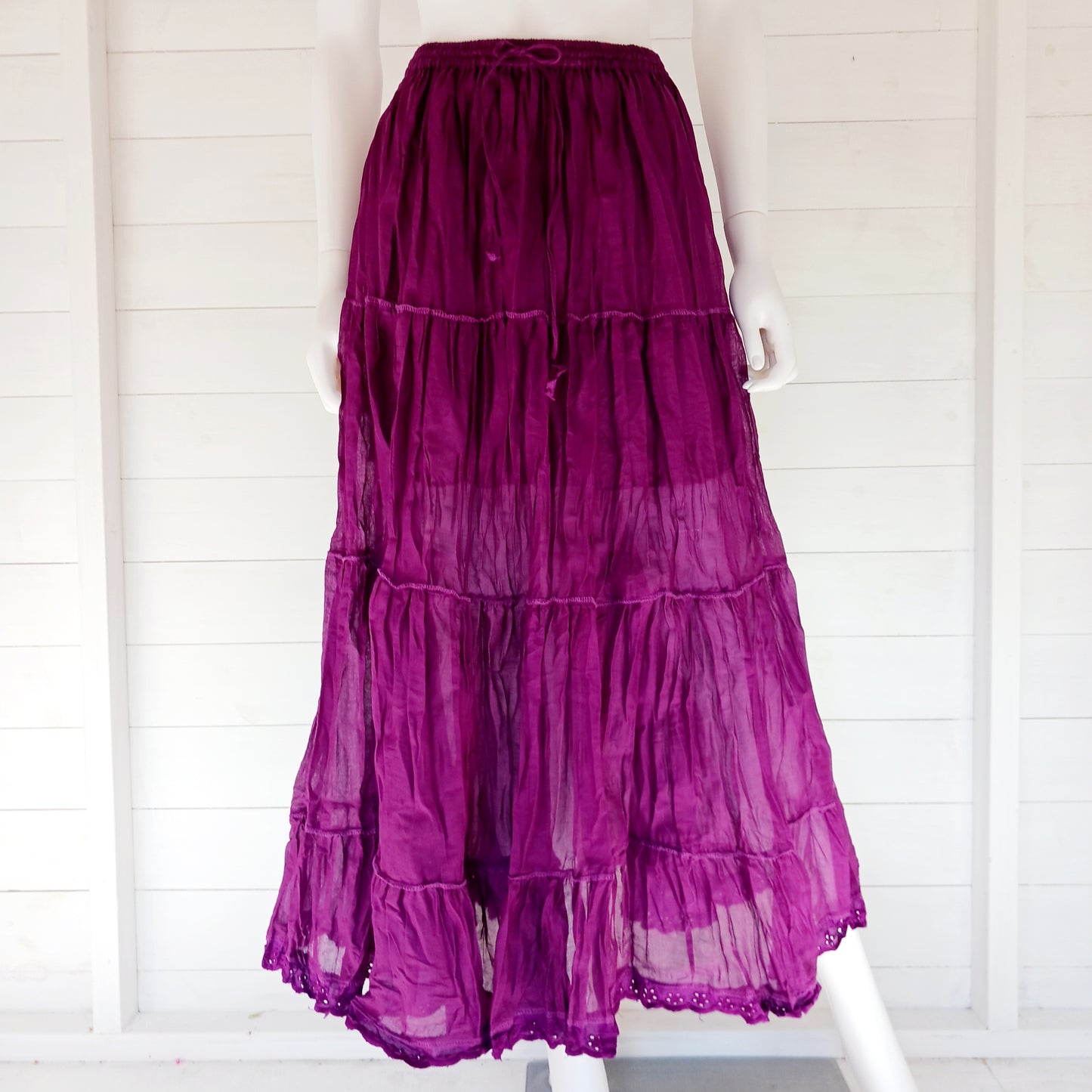 This beautiful Indian crinkle skirt is lovely and light so you can move with ease and comfort on a sunny day or a hot night. Made from rayon crepe, you can’t go wrong with this lovely skirt, it will add to your flowing summer style. And as rayon is quick drying, it also makes this a great beach cover up skirt.