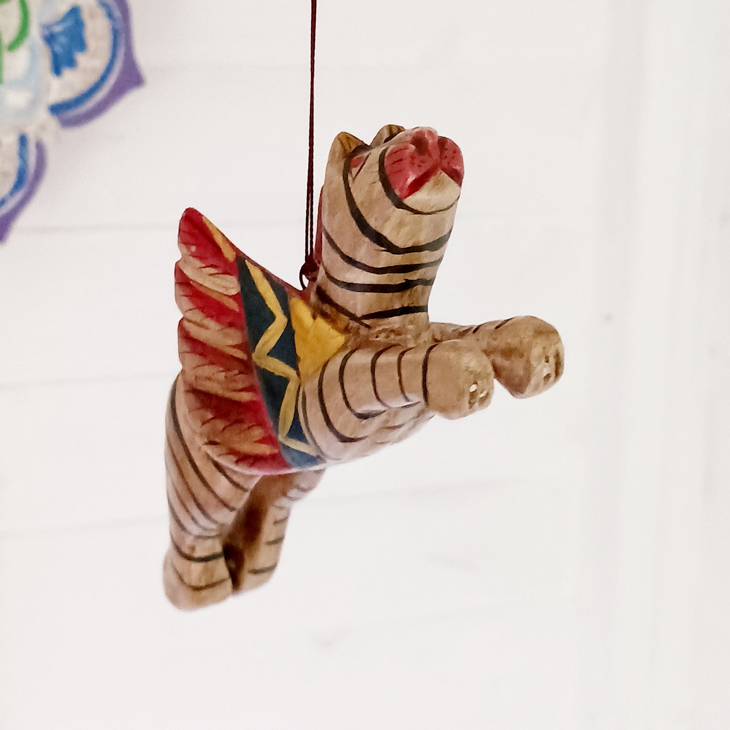 Add a touch of magic and personality to your space with the Flying Cat Hanger! Each piece is lovingly hand-painted, featuring a charming cat soaring through the air with playful style. Perfect for children's bedrooms, entryways, or creative spaces, this whimsical hanger brings joy and a splash of colour to any wall.