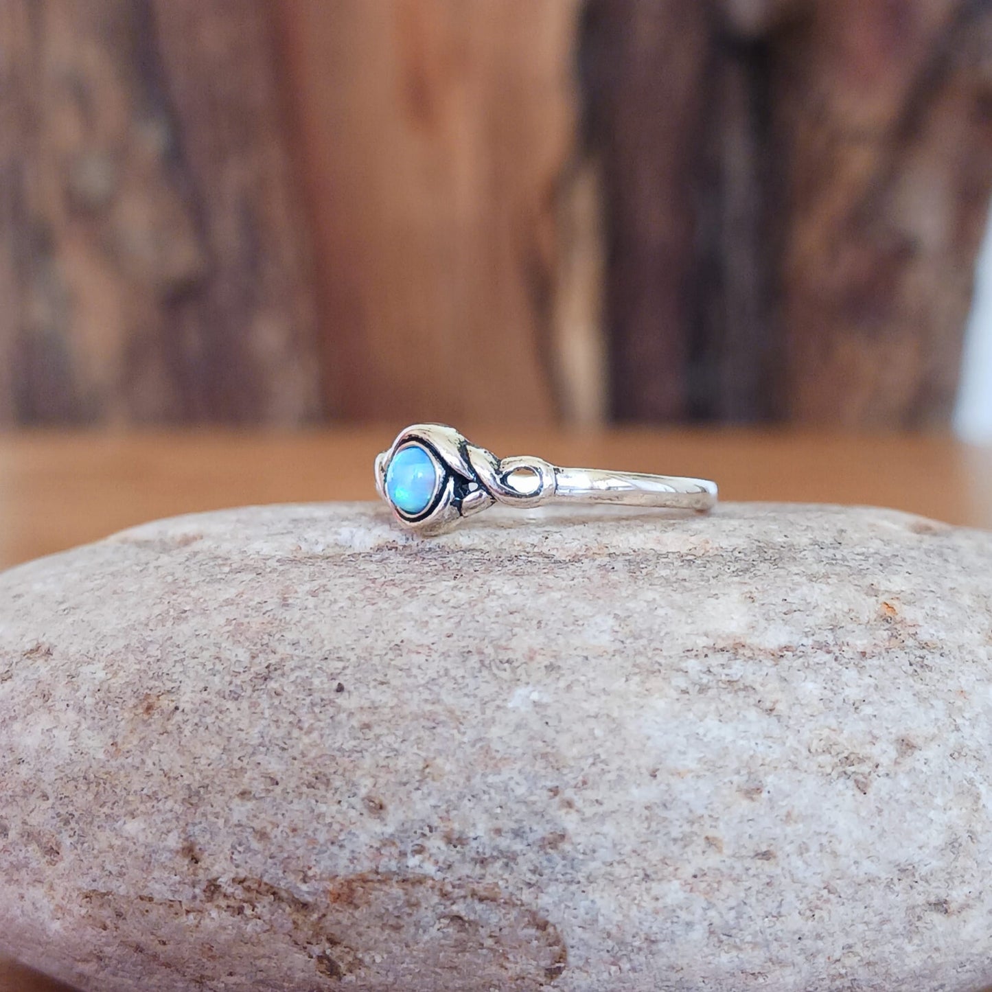 Pretty sterling Silver Toe Ring with blue Azure stone. Add a little bit of glamour to your toes with our pretty toe ring, beautifully presented in a little fabric drawstring pouch made from off cuts from sari materials that would have otherwise been discarded.