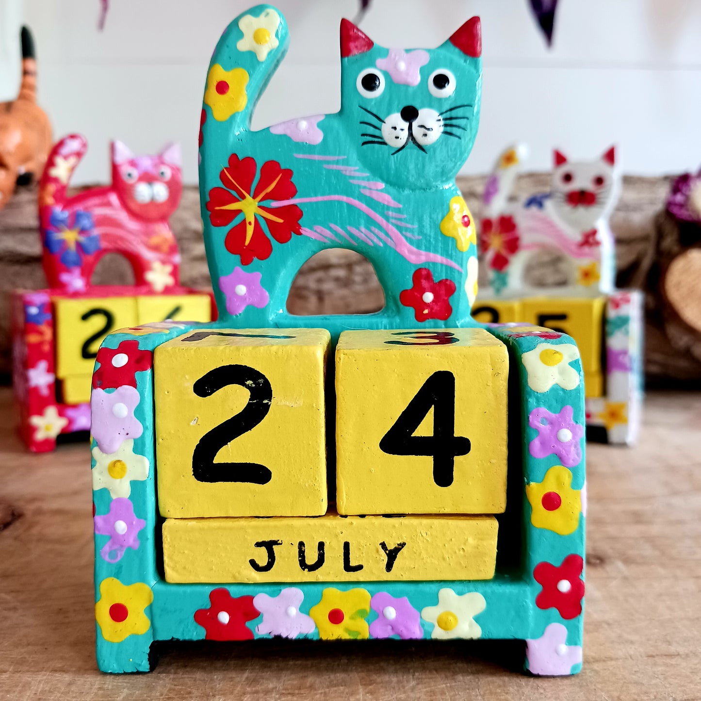 Wooden Hand Painted Cat Perpetual Calendar