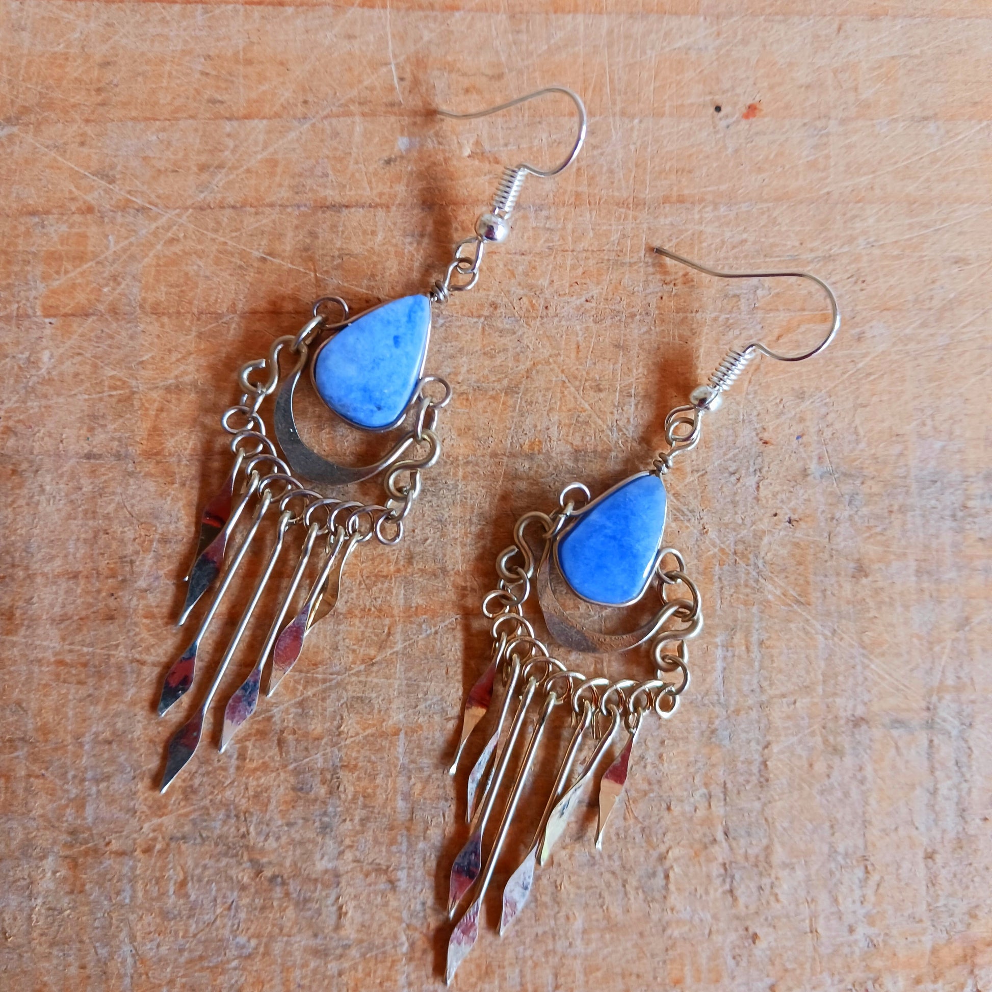 These beautiful hoop earrings incorporate Lapis Lazuli stone with Silver plated hooks. They&nbsp; have been hand made in Peru and are presented in a traditionally made pouch gift wrapped and ready to give