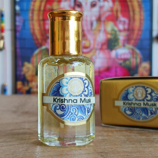 Song of India Natural Krishna Musk Ayurvedic Fragrance Oil is made with pure Essential Oils extracted from flowers, leaves, roots and wood. As the aromas get older they mature and become darker, thicker and even more pleasant in fragrance.