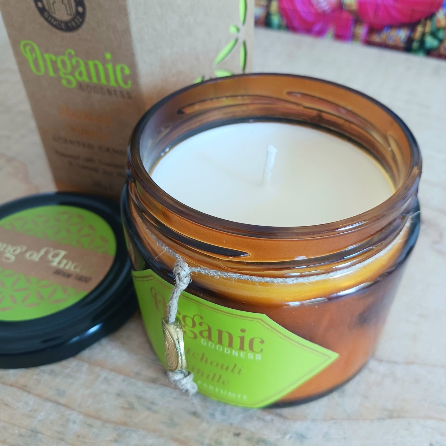 Organic Goodness candle scented with Patchouli &amp; Vanilla essential oil. The rich blend of creamy vanilla and calming patchouli will make you feel relaxed and revitalised. Pamper yourself with this luxurious scent after a hard day at work.