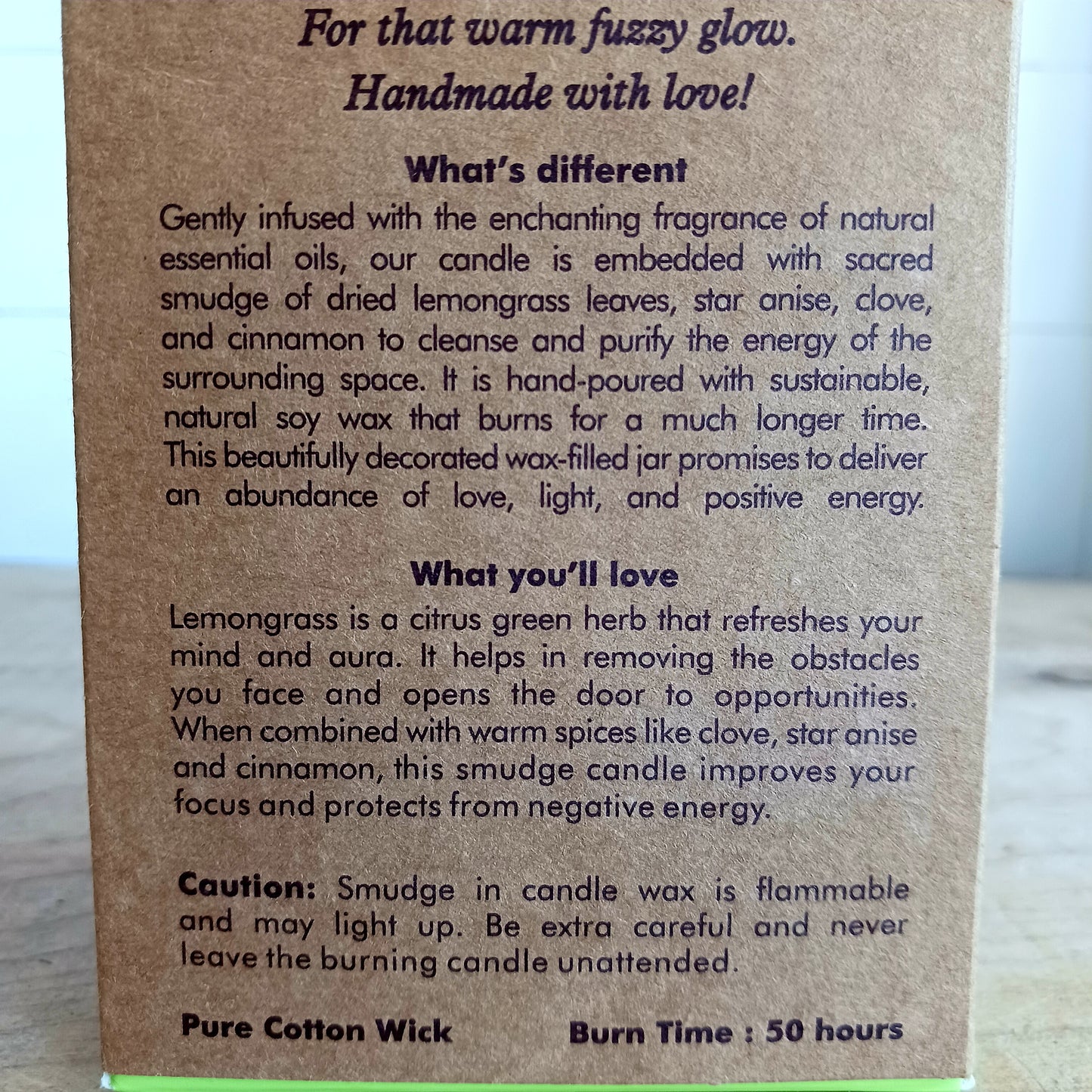 Song of India Organic Goodness soy wax candle, infused with natural smudge herbs and essential oils.&nbsp; The refreshing scent of lemongrass is combined with warm spices such as cloves, star anise and cinnamon. Hand poured in a decorative glass jar with flower of life pattern.