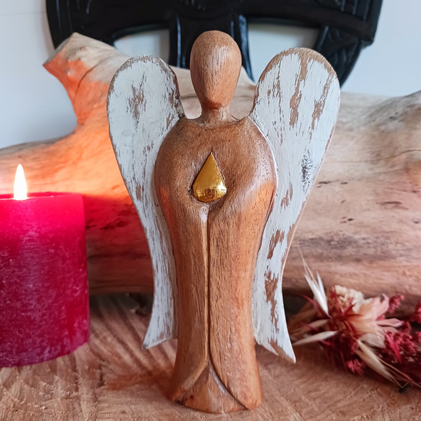 Hati-Hati wooden angels are hand carved in mountain villages in Indonesia from Suar-wood a sustainable hardwood. This wood is used to create beautiful and often sacred images.