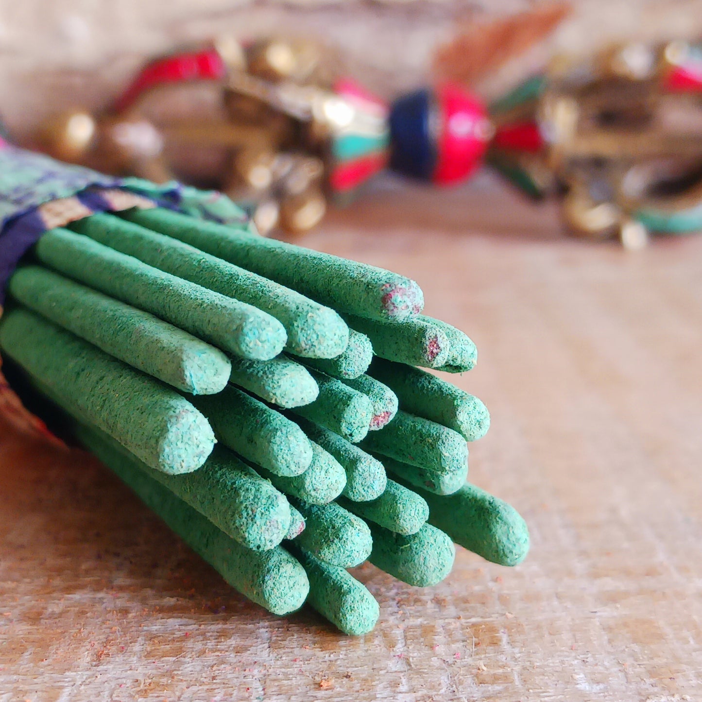 These Tulsi Basil joss sticks are full of fragrance. The scent will help to create a calming atmosphere, reduce stress and anxiety, stimulate creativity and help cleanse a space of negative energy.