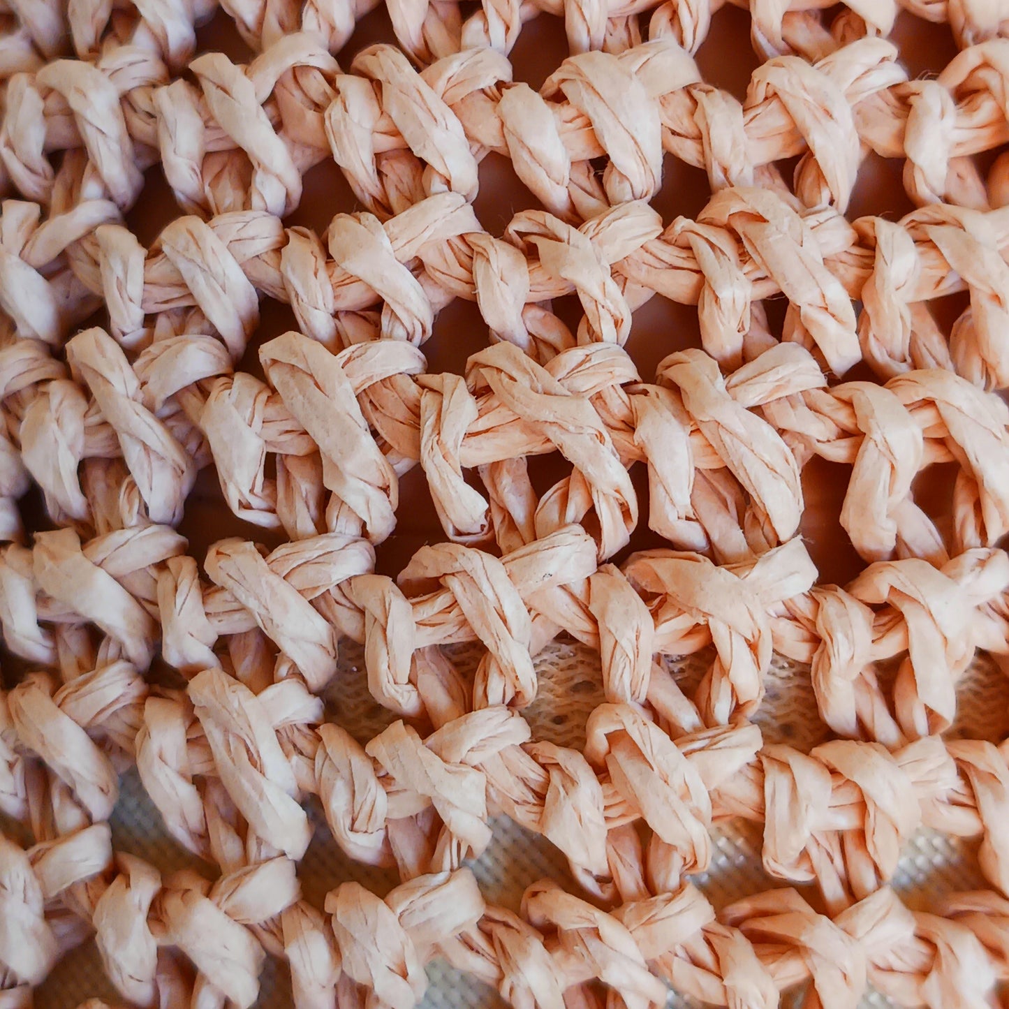 Bring effortless style and sun-safe comfort to your holiday wardrobe with this Floppy Straw Sun Hat in light pink. This delightful hat features a soft, flowing brim that drapes elegantly, creating a relaxed, free-spirited look perfect for travel, beach days, or casual outings.