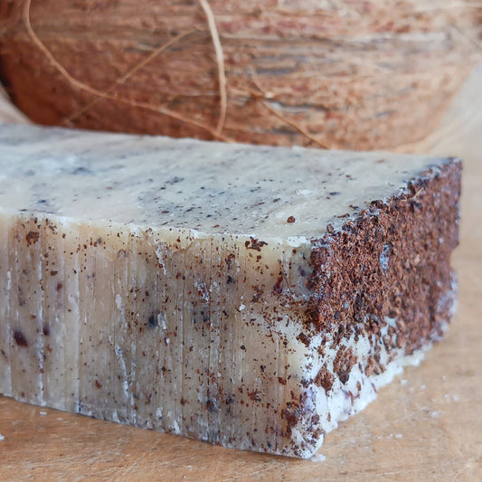 This beautiful Coconut Olive Oil Handmade Soap has been traditionally crafted using the cold process method. Each bar is carefully handmade from quality ingredients, creating a gentle and nourishing soap suitable for everyday use.