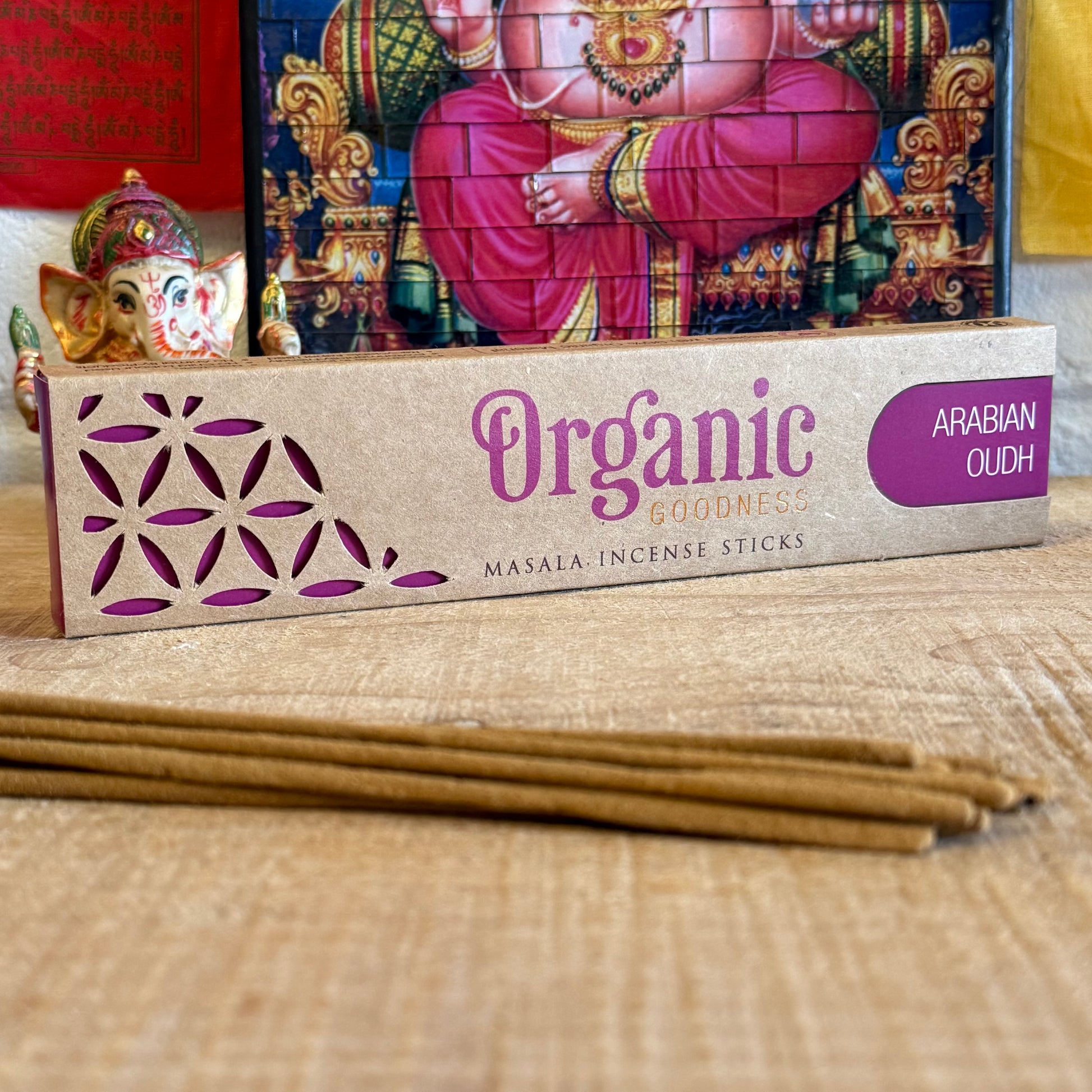 Arabian Oudh Incense – Organic Goodness | Luxury Scent from India

Experience the scent of luxury with Organic Goodness Arabian Oudh incense. Made in India, this rich, woody aroma is found in premium perfumes. 12 x 15g sticks.

£1.99 GBP