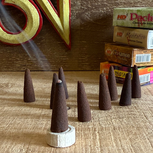 Hari Darshan’s &nbsp;Patchouli Incense Cones bring a chill, relaxed atmosphere to any space. Made with Patchouli , these cones release a mellow scent that’s perfect for meditation or just kicking back. Let their smooth fragrance guide you to a peaceful, centered place where you can truly unwind and vibe easy.