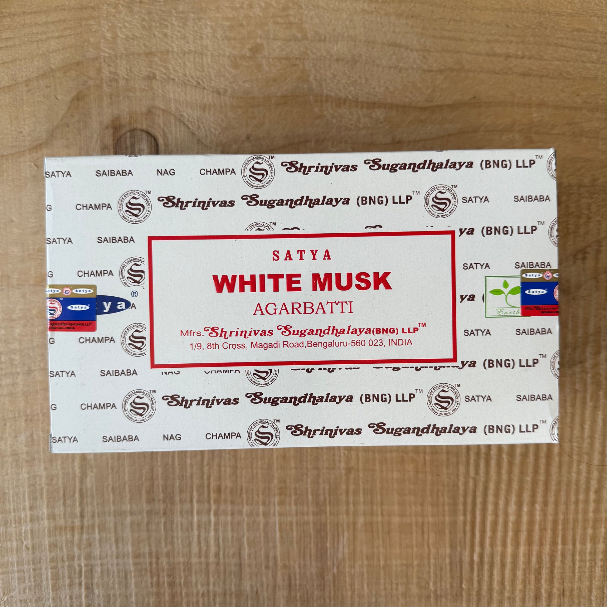 With its fantastic white musk , this genuine Satya Sai Baba incense is perfect for enhancing any relaxing setting. Each pack has 15 grams of sticks and is of the highest export quality.