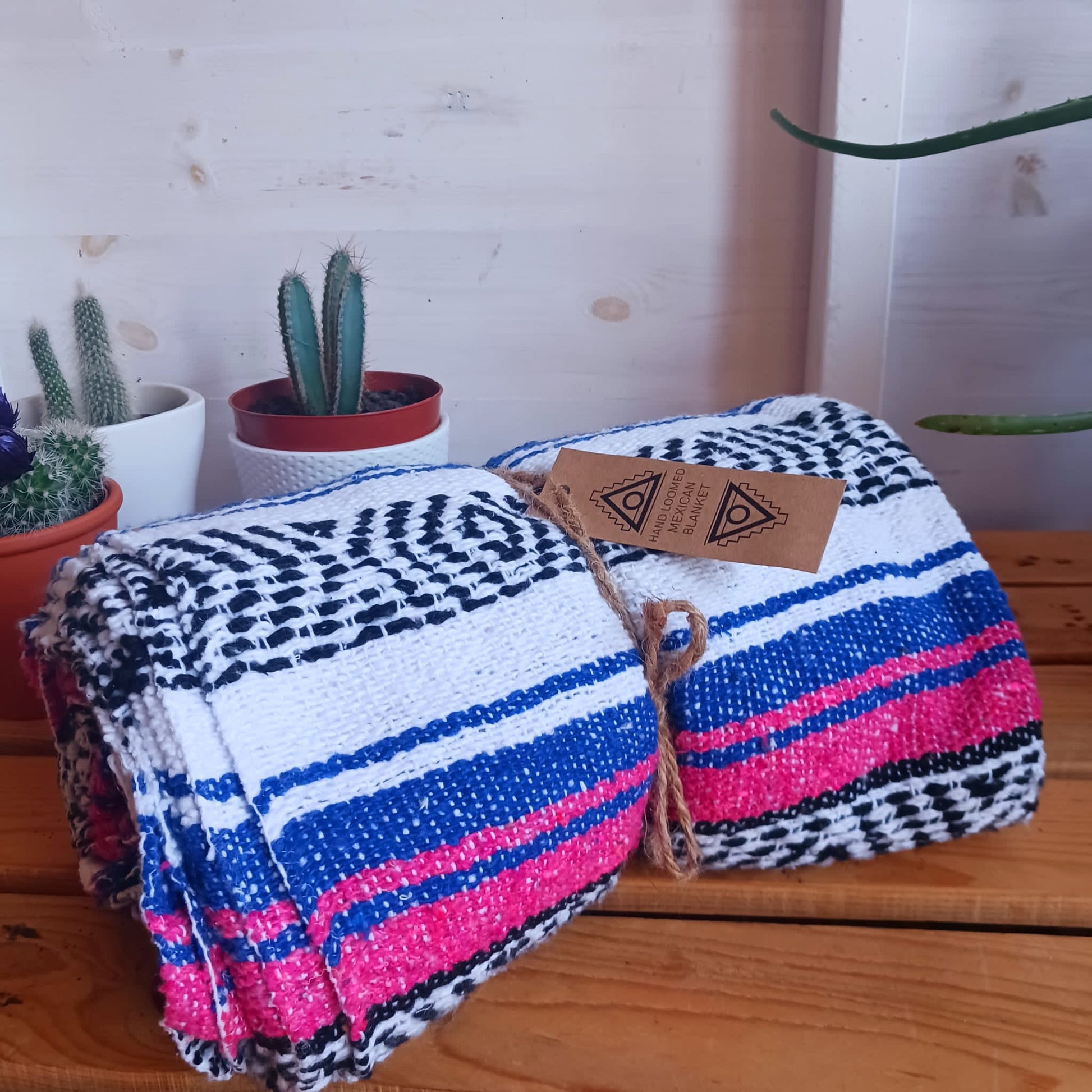 Mexican Falsa Blanket | Traditional hand loomed Pink & Blue