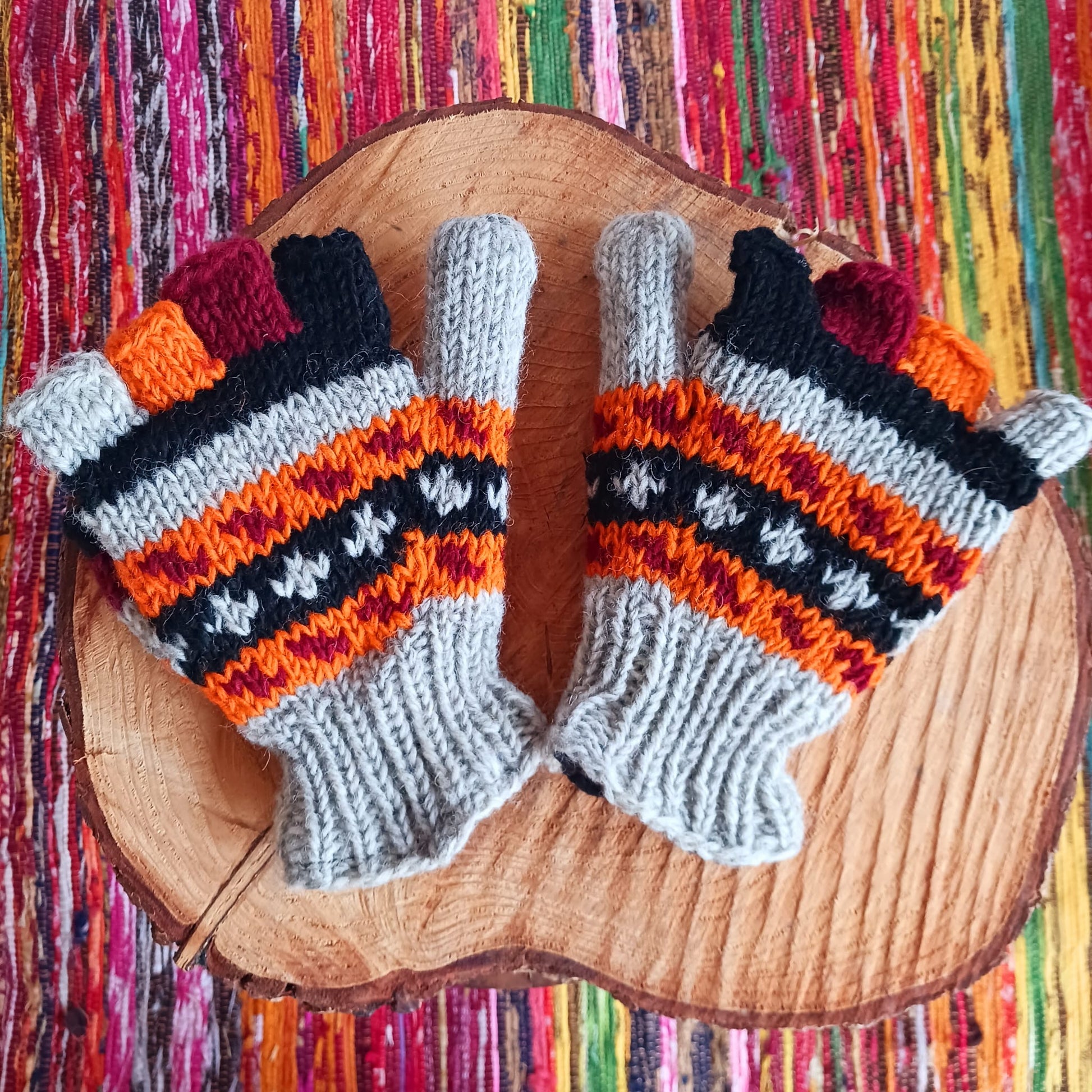 Nepalese Fleece Lined Hunter Gloves | Merino wool | handmade in Nepal