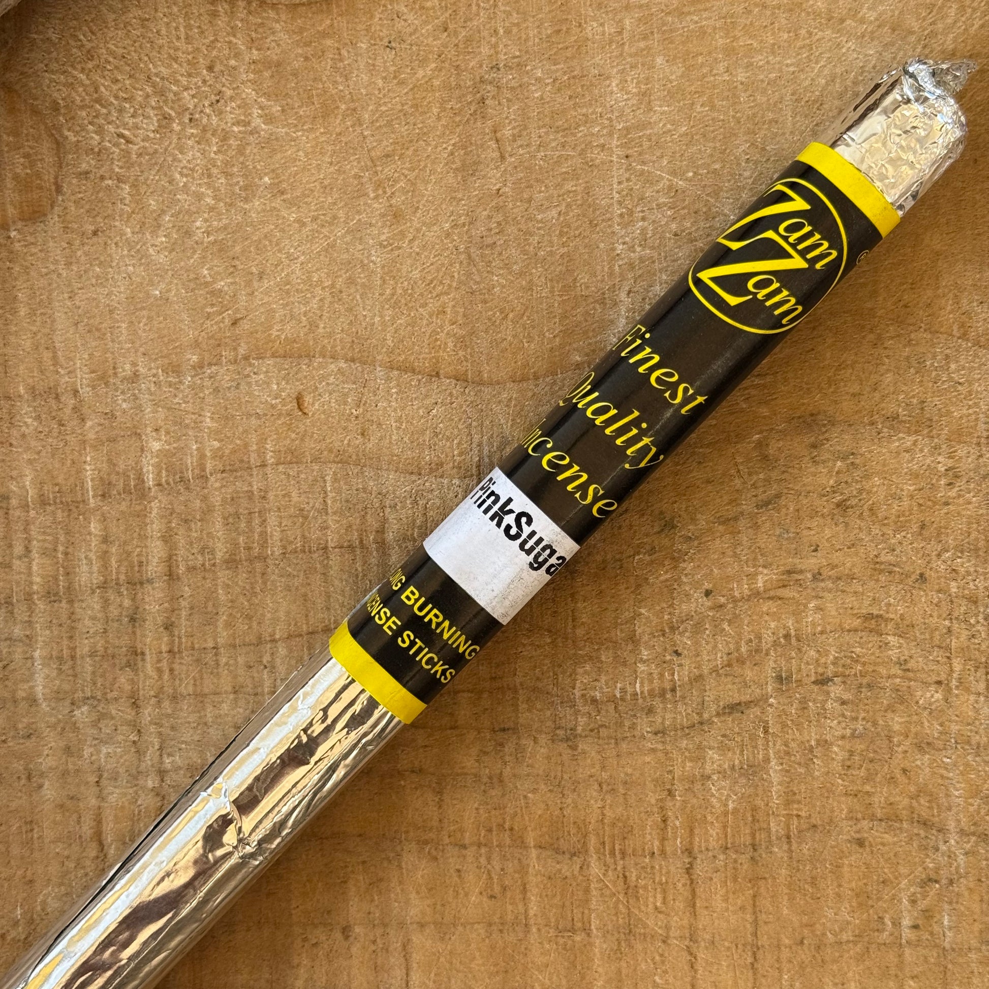 Enjoy the sweet, warm and comforting aroma of Zam Zam Pink Sugar incense. Its deliciously sugary fragrance is ideal for creating a cosy and inviting atmosphere in your home.

Perfect for relaxation, meditation, quiet moments or simply adding a beautiful fragrance to your living space.

Each pack contains 17 long-burning incense sticks.