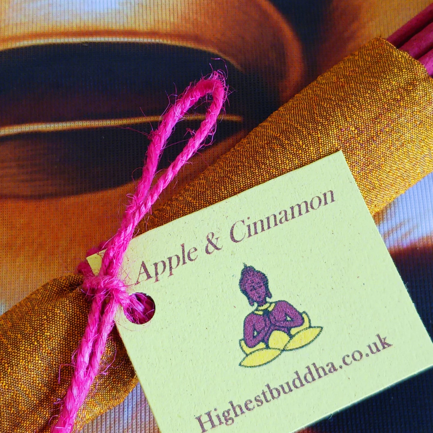 Handmade Indian Incense Sticks | 25 Sticks Apple Cinnamon