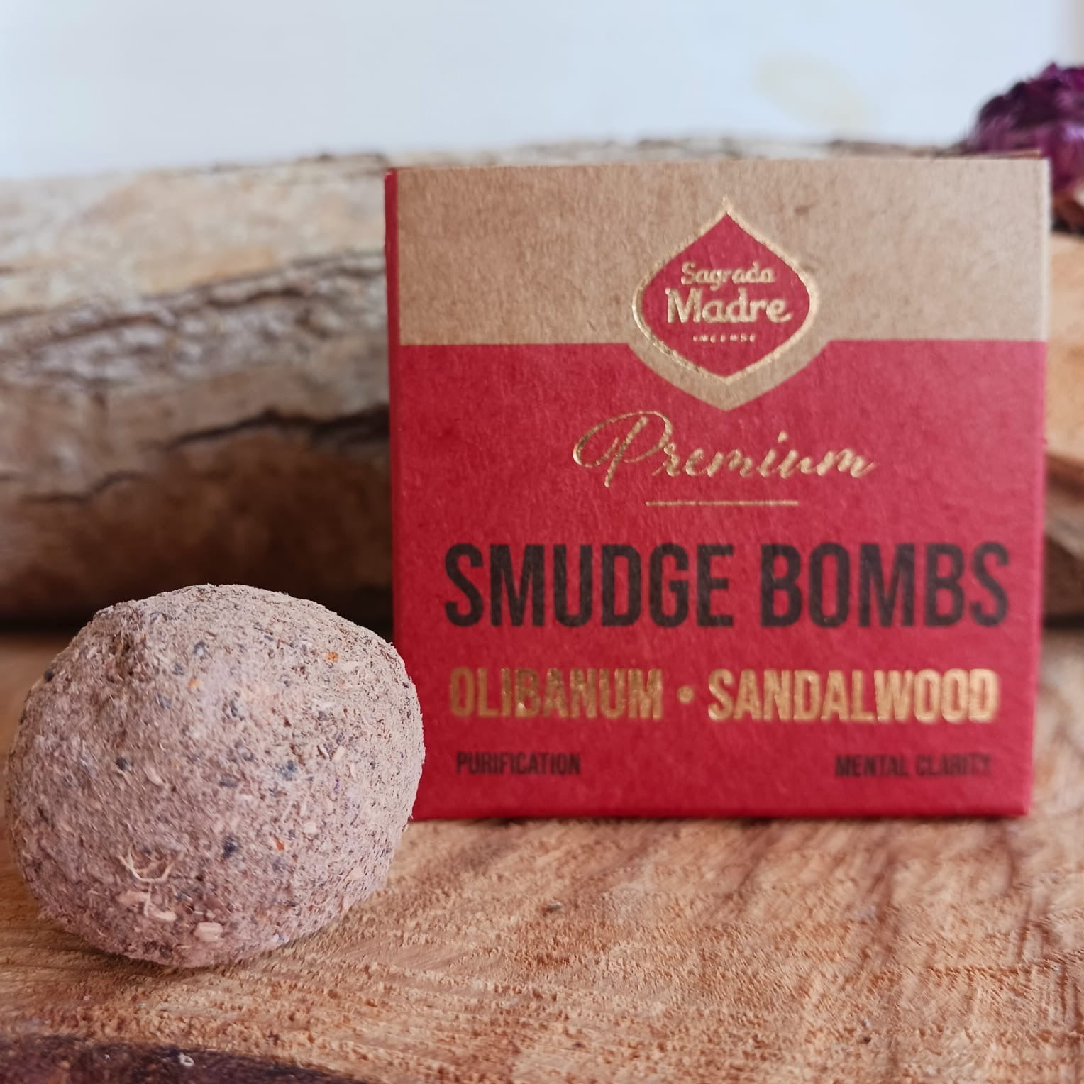 Sagrada Madre Premium Smudge Bomb | Olibanum & Sandalwood