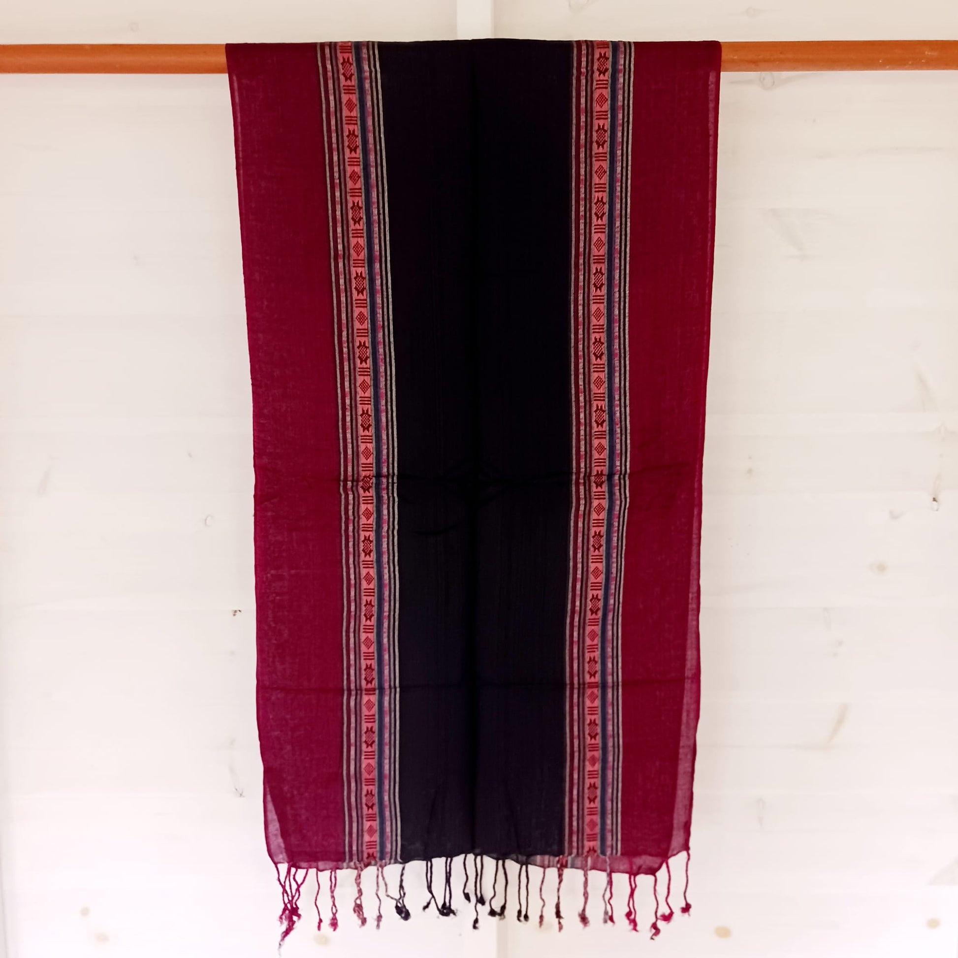 Indian Varanasi Scarves | Black and Maroon