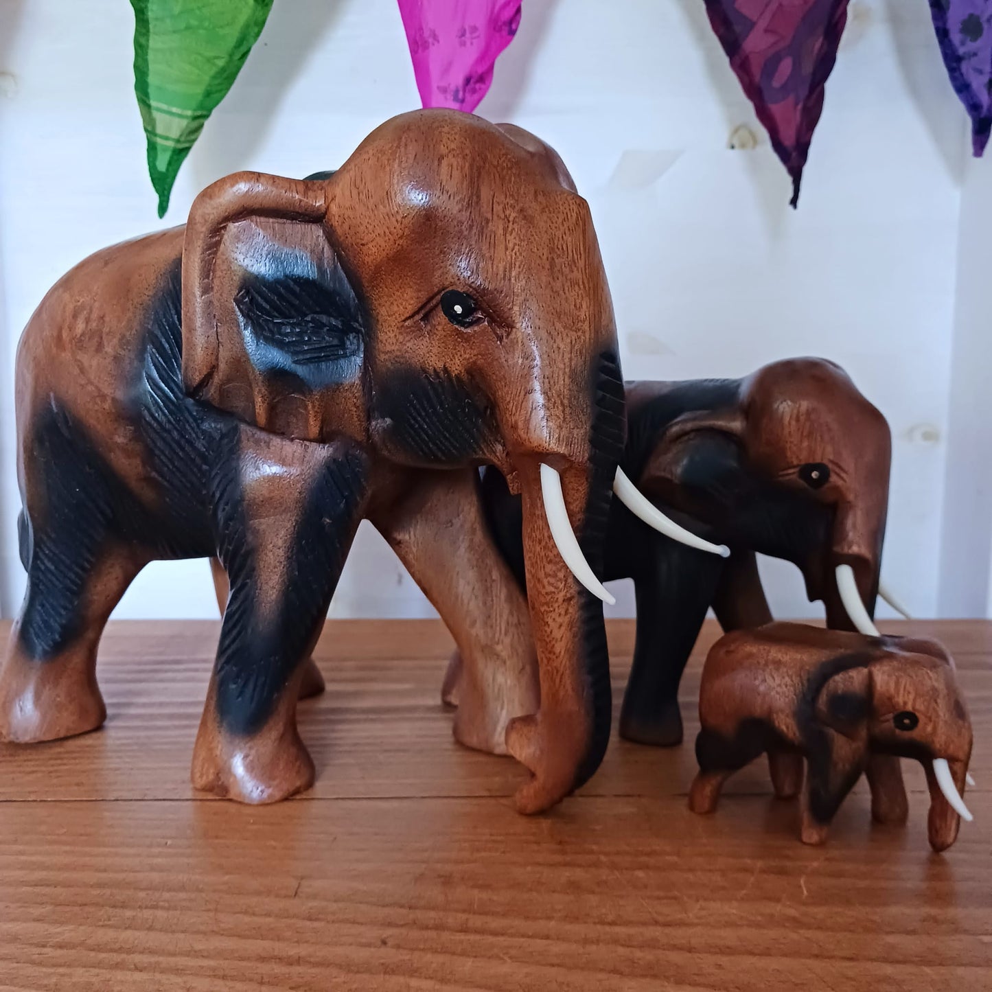 Hand carved wooden Elephant Ornament mini