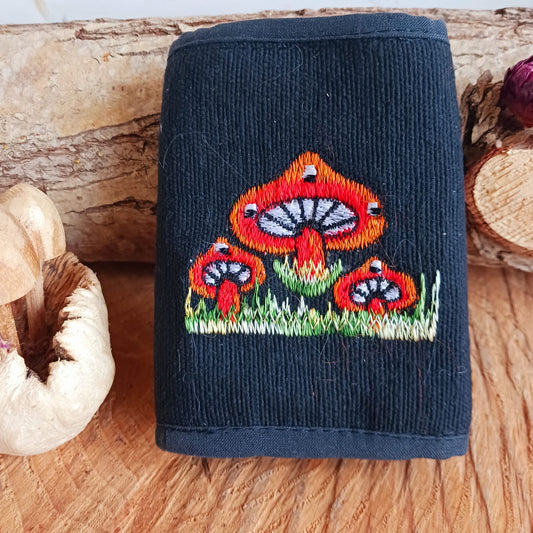 Embroidered Cotton Wallet | Mushroom