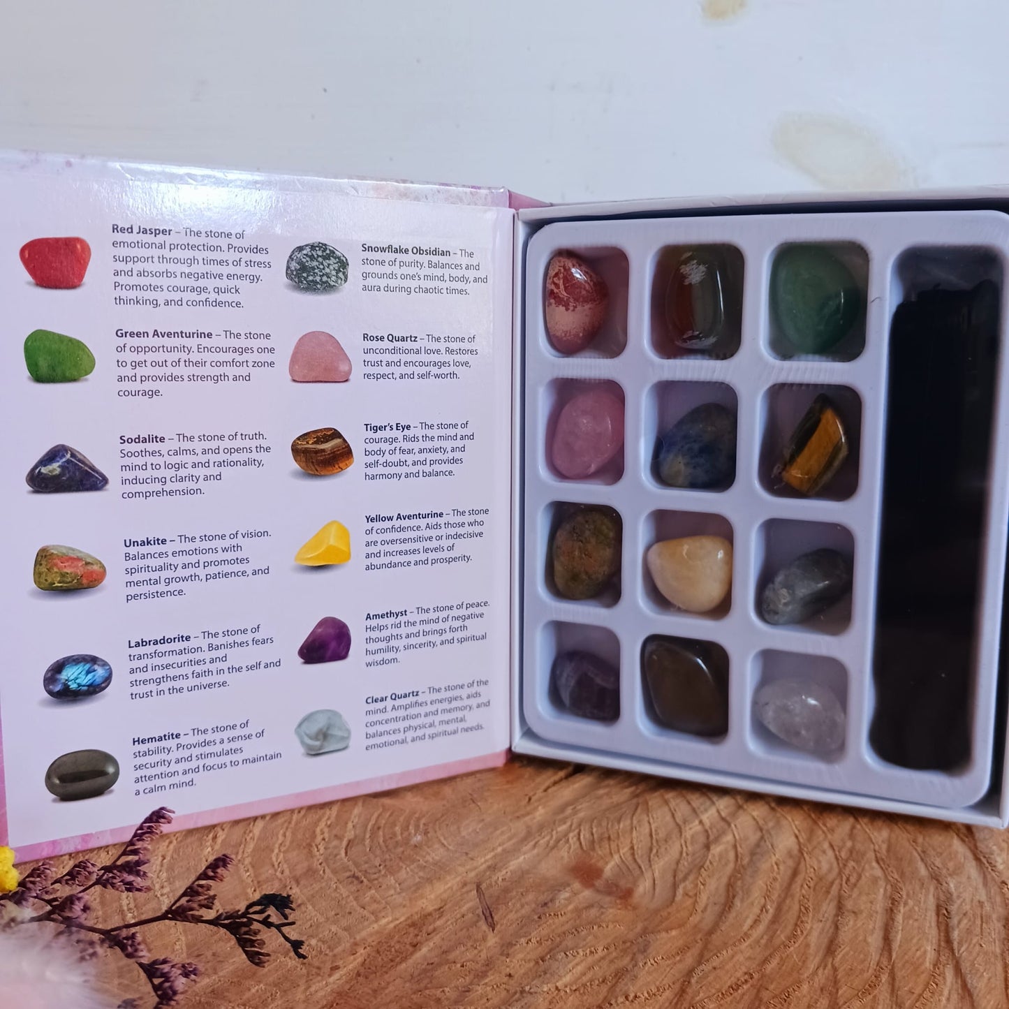 The Little Book of Crystals | Gift Set