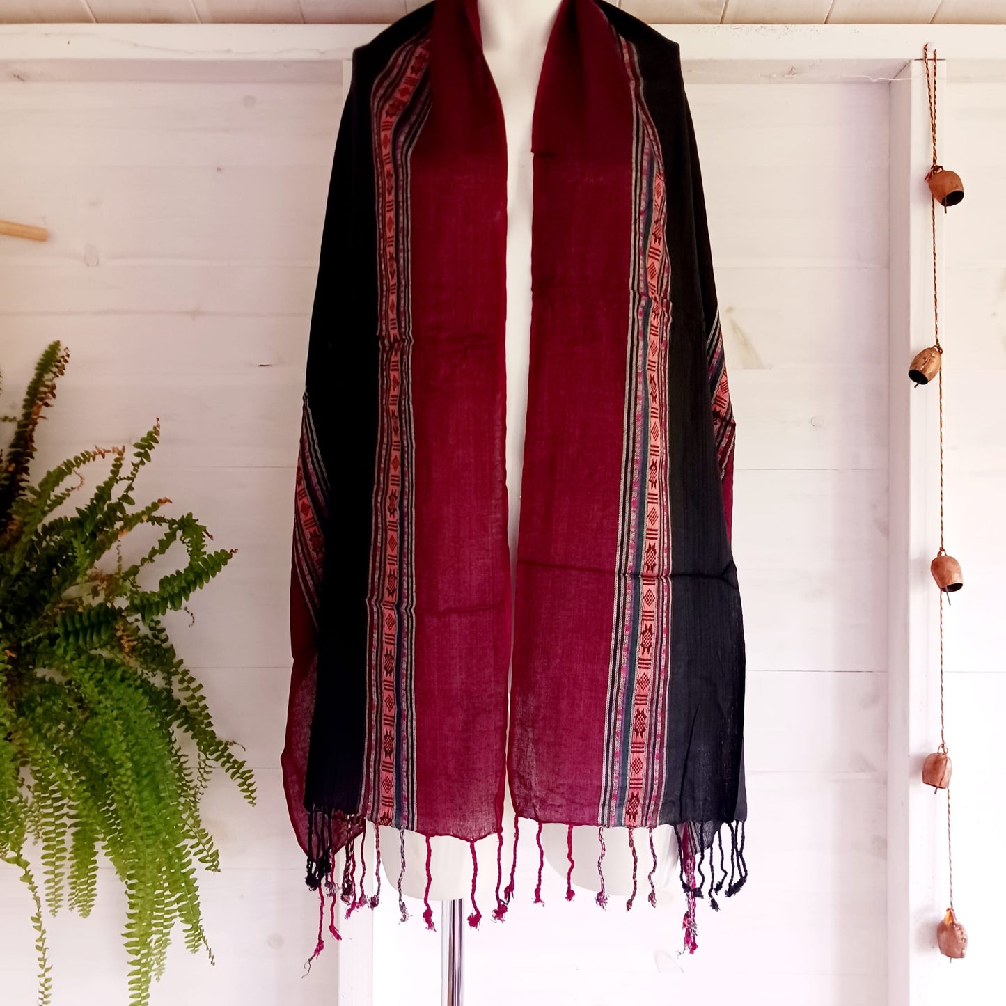 Indian Varanasi Scarves | Black and Maroon