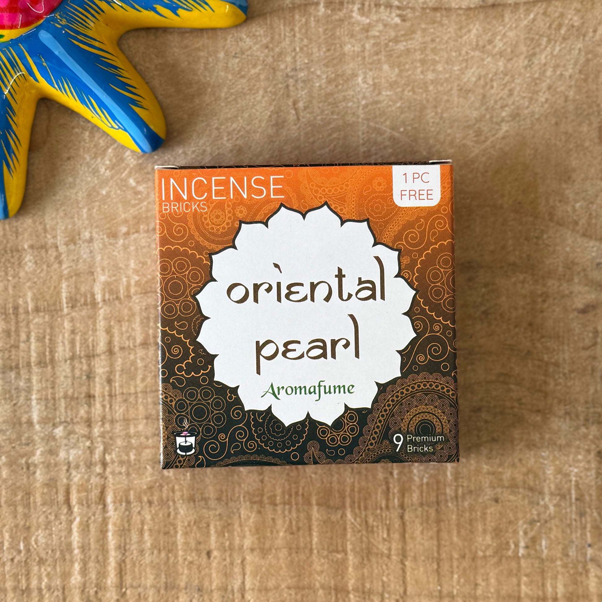 Aromafume Oriental Pearl Incense Bricks offer a rich, warming aroma designed to ground the senses and create a deeply calming atmosphere. Handcrafted in India using traditional methods, these natural incense bricks release a blend of oriental spices and aromatic woods when gently heated in a compatible diffuser, producing a smooth, full-bodied