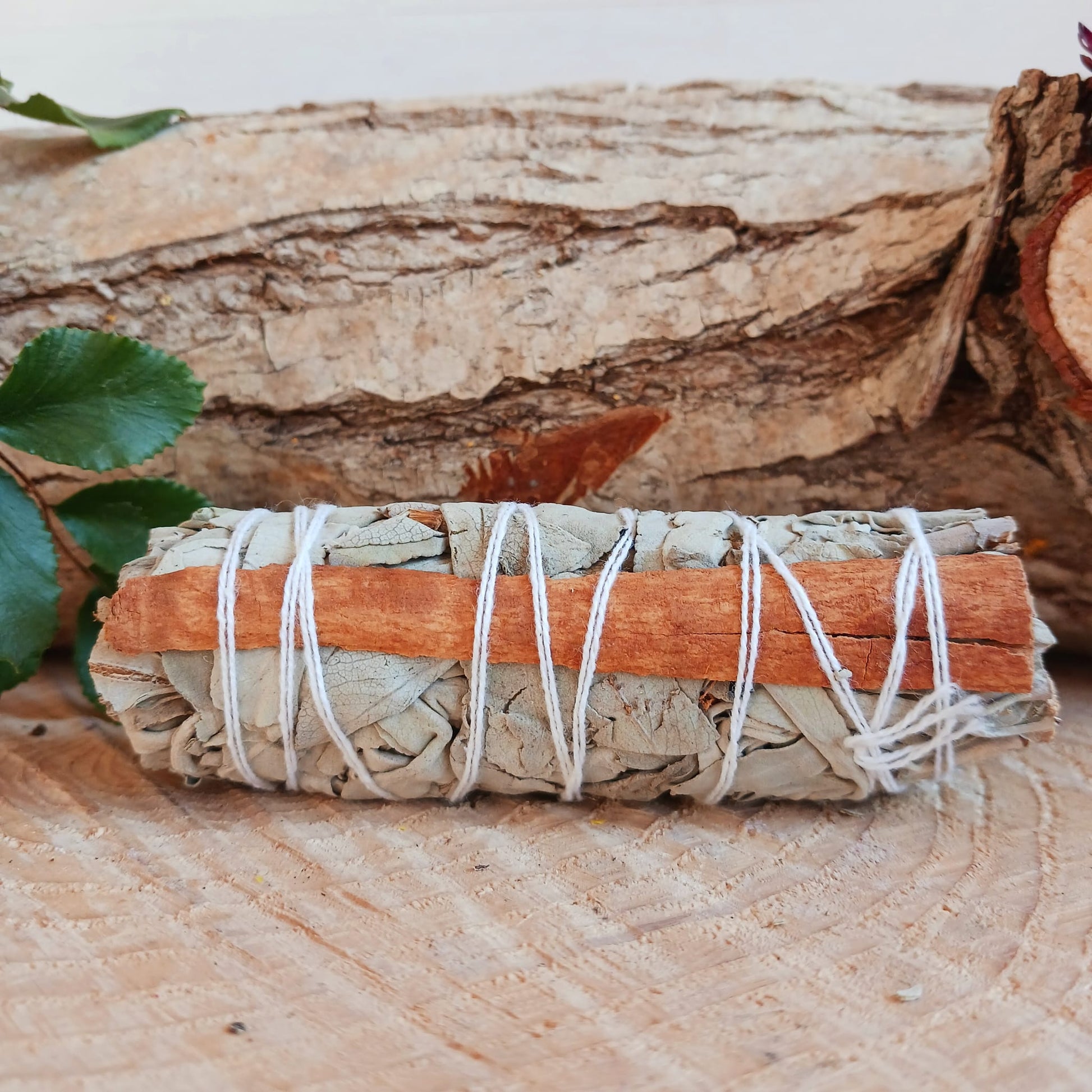 Smudge Stick | White Sage & Cinnamon 10 cm